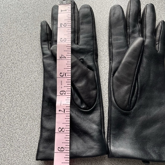 Nordstrom Black Leather Cashmere Lined Gloves - Picture 7 of 9